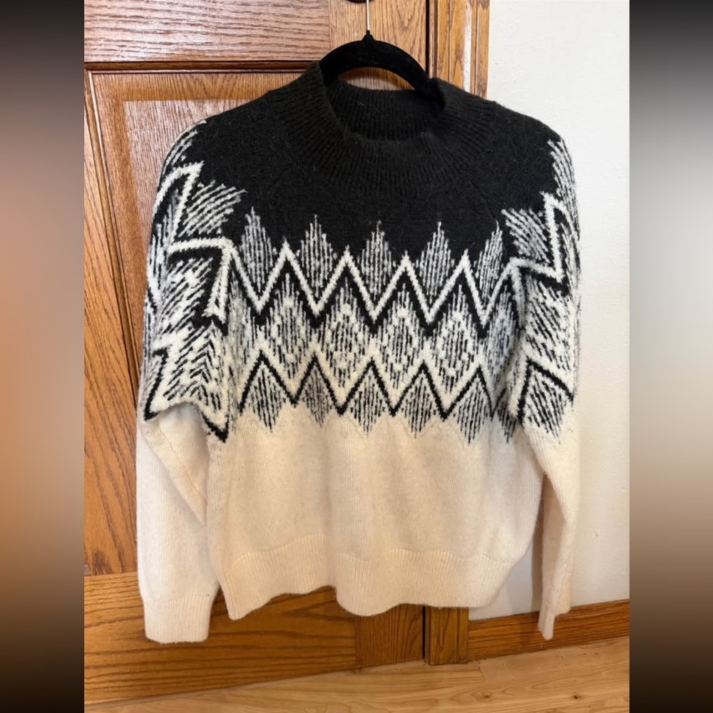 Women’s Varley Sweater